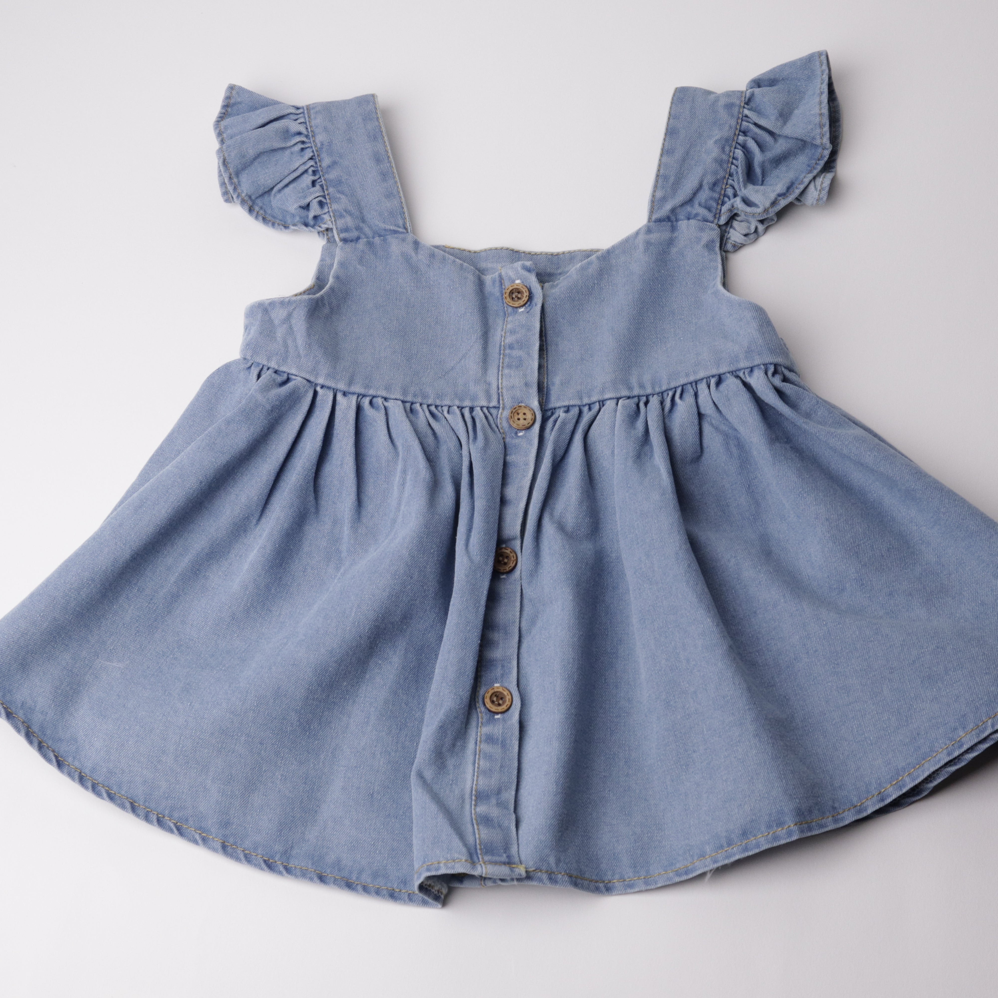 Lopdolop Denim Sleevless Top and Bottom Set  (Ready Stock)