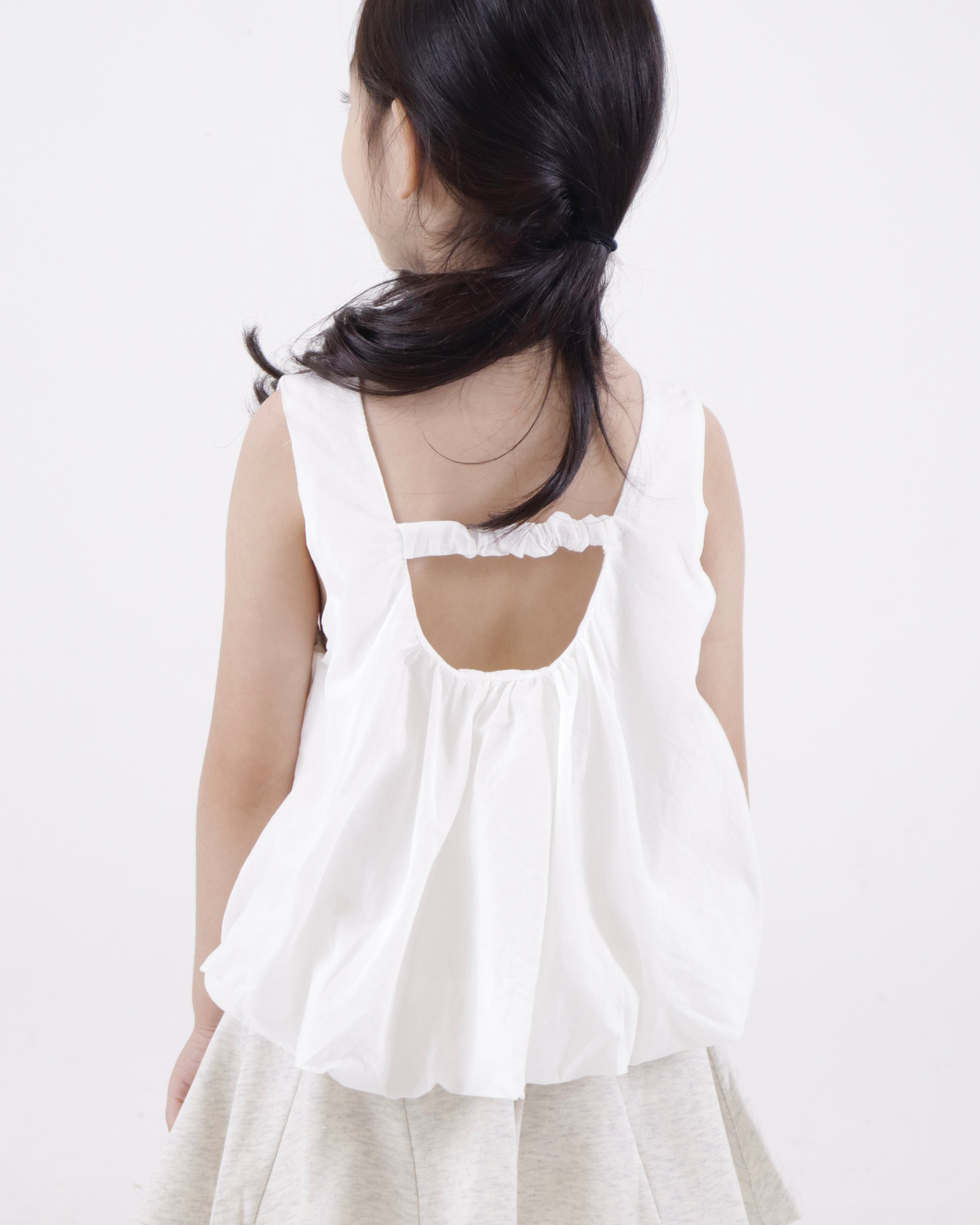 DM. Sleeveless Blouse (Ready Stock)
