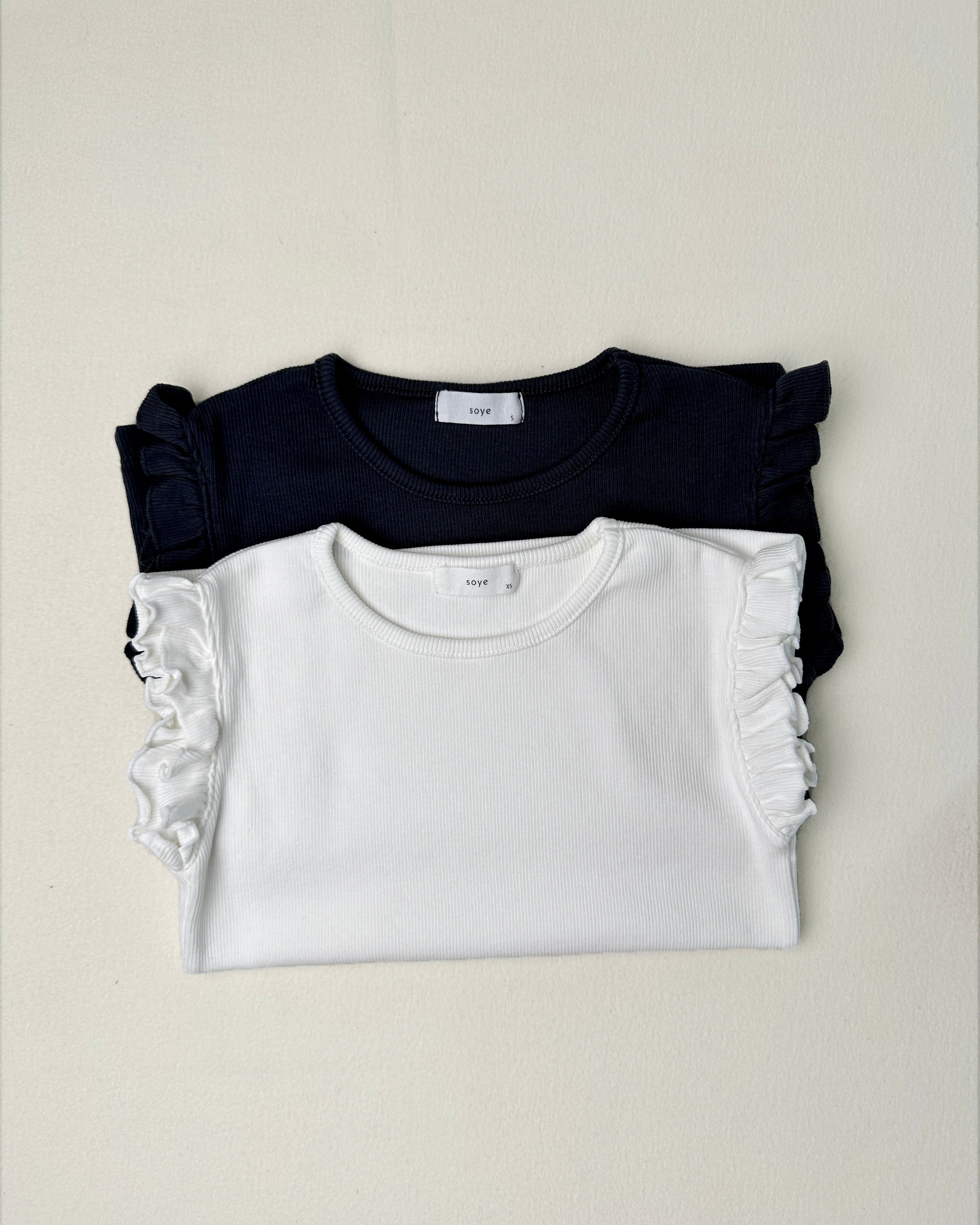 Soye Sleeveless Blouse (Ready Stock)
