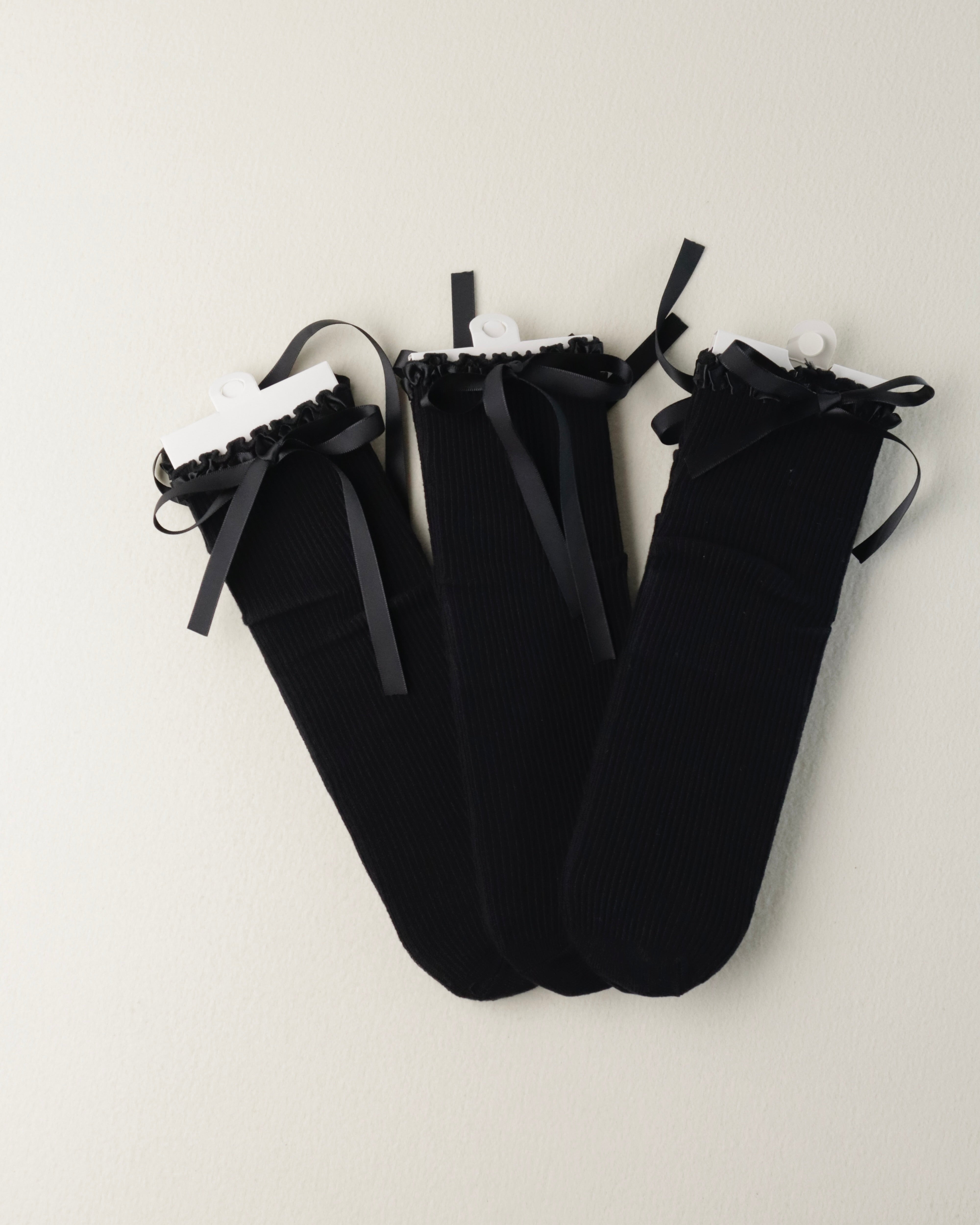 Ruffle Trim Mid-Calf Tube Socks (Ready Stock)