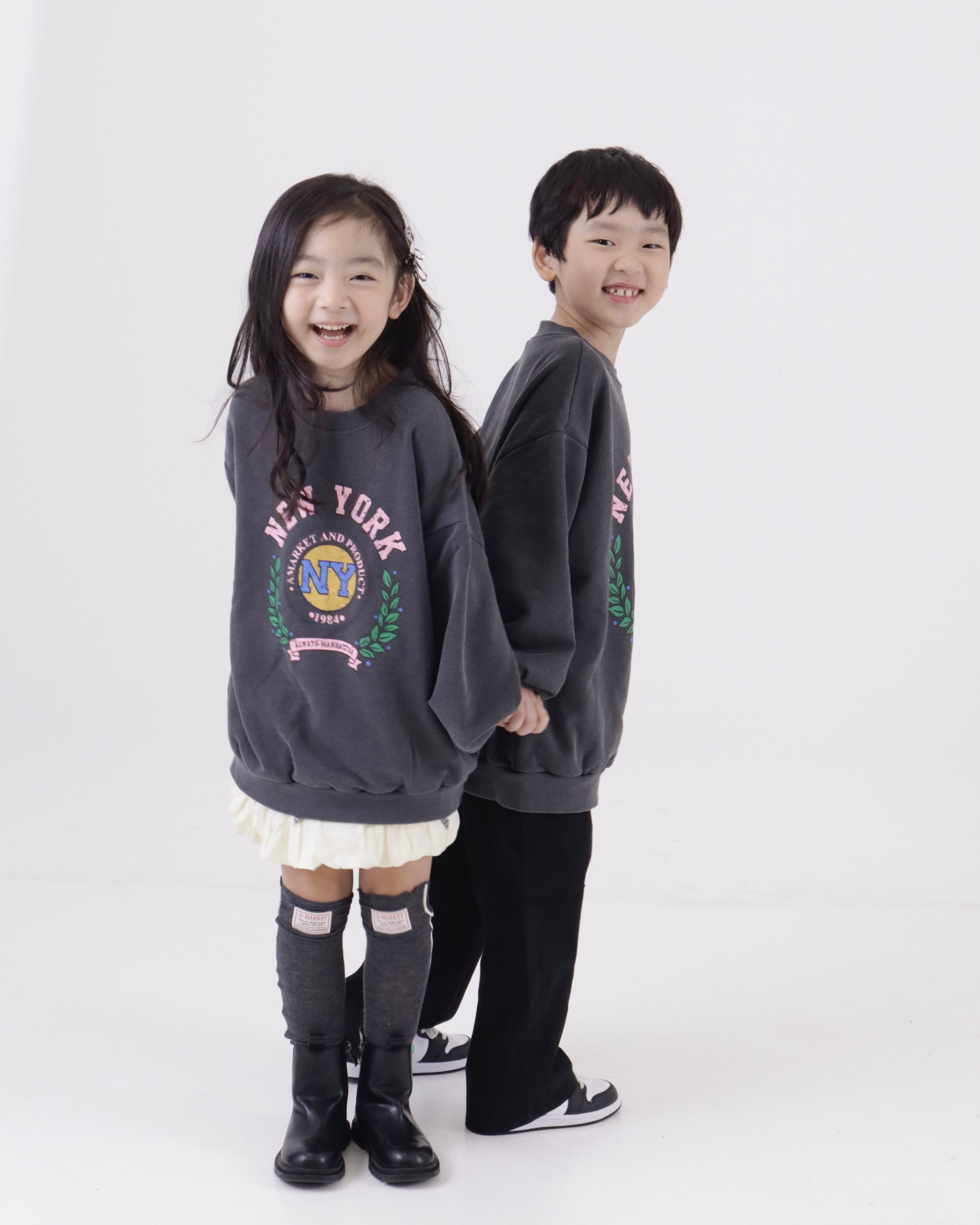 AMARK NY Sweatshirt (Ready Stock)