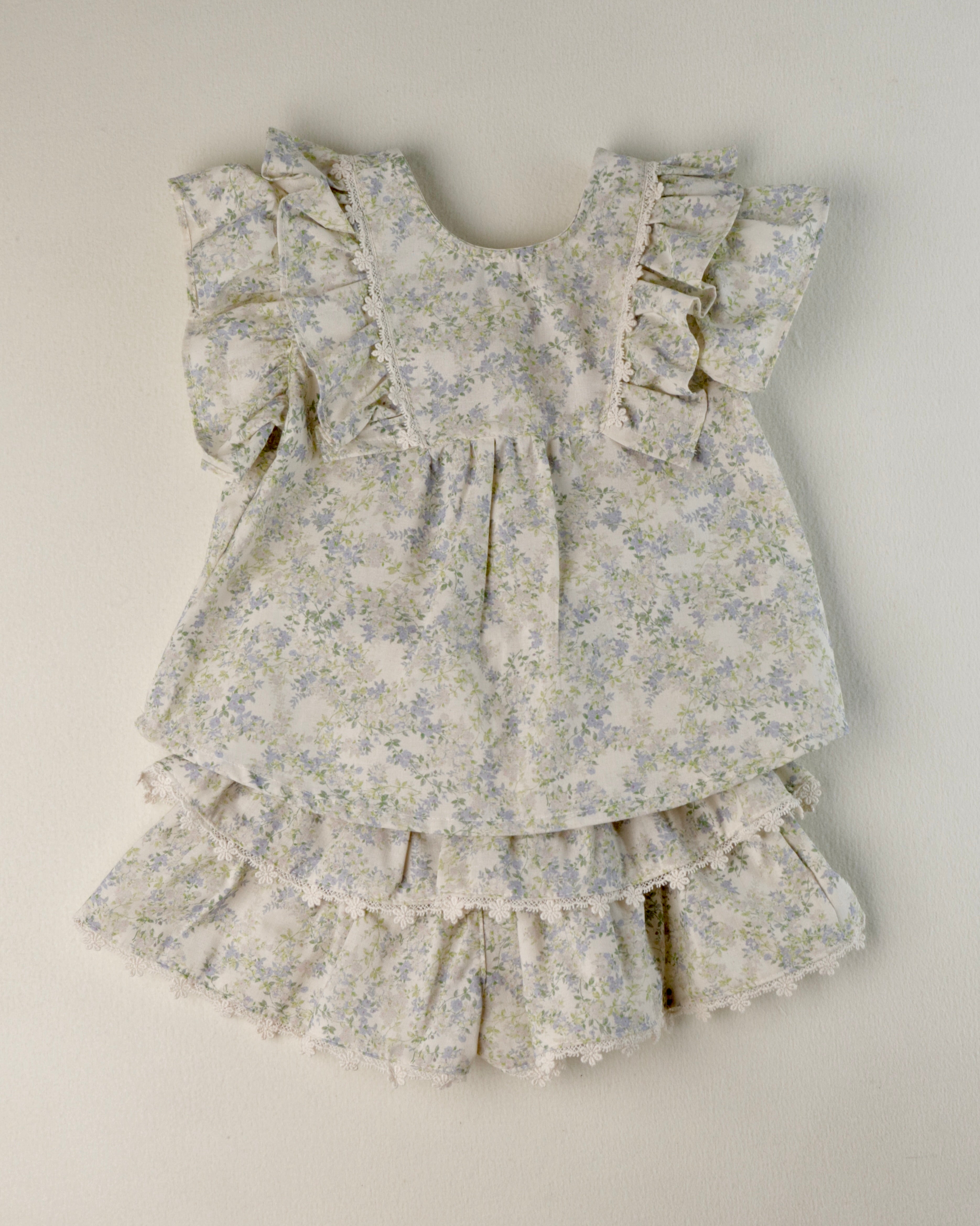 FLO Cyan Blouse and Lala Shorts Set (Ready Stock)