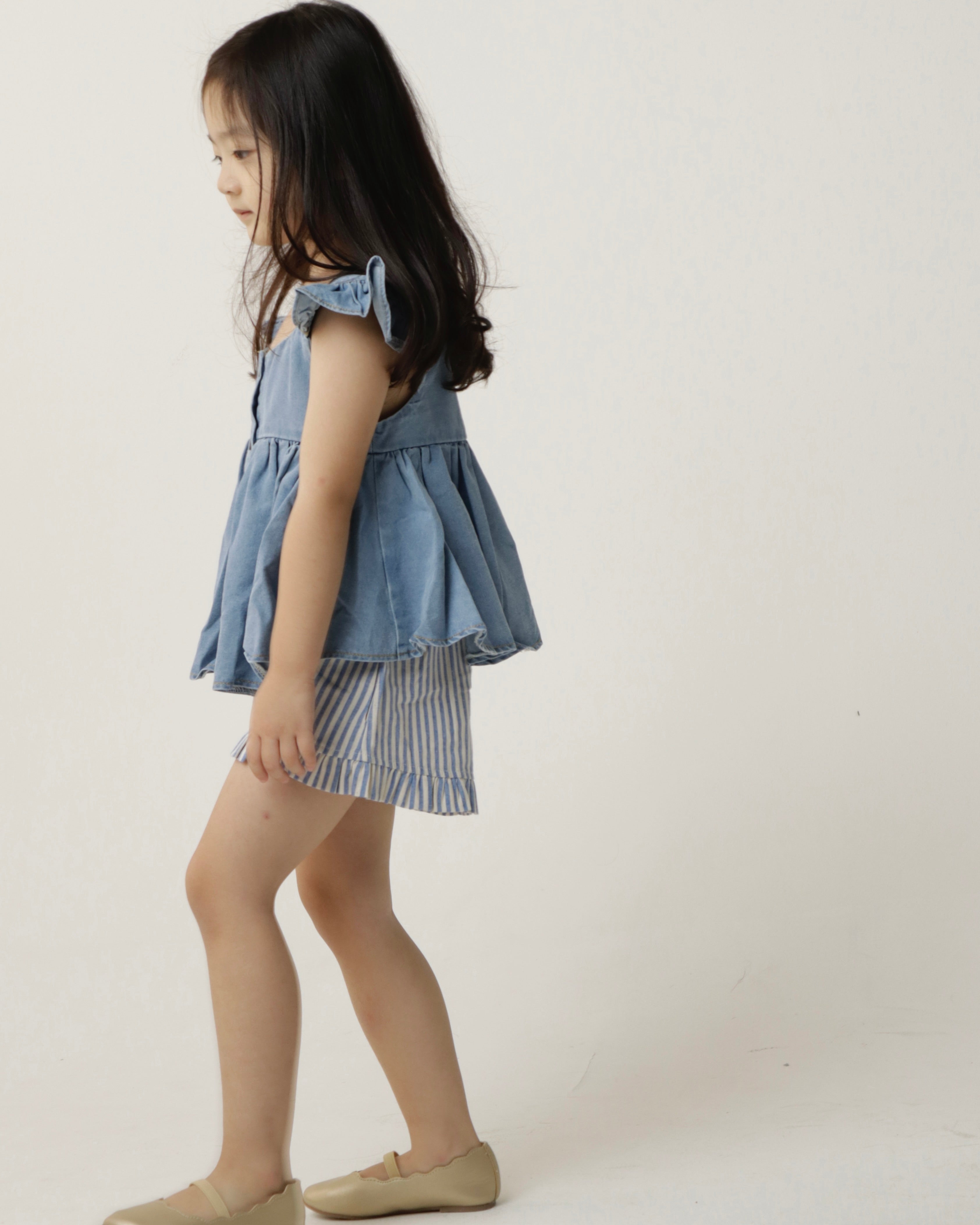 Lopdolop Denim Sleevless Top and Bottom Set  (Ready Stock)