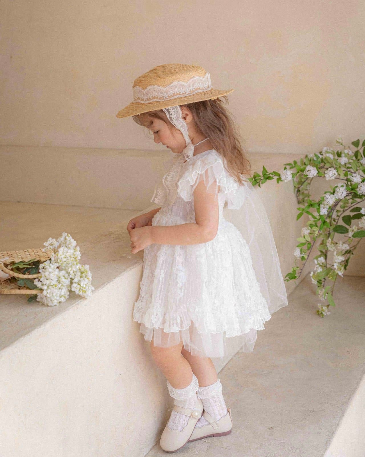 Oren Frilly Lace Dress (Ready Stock)