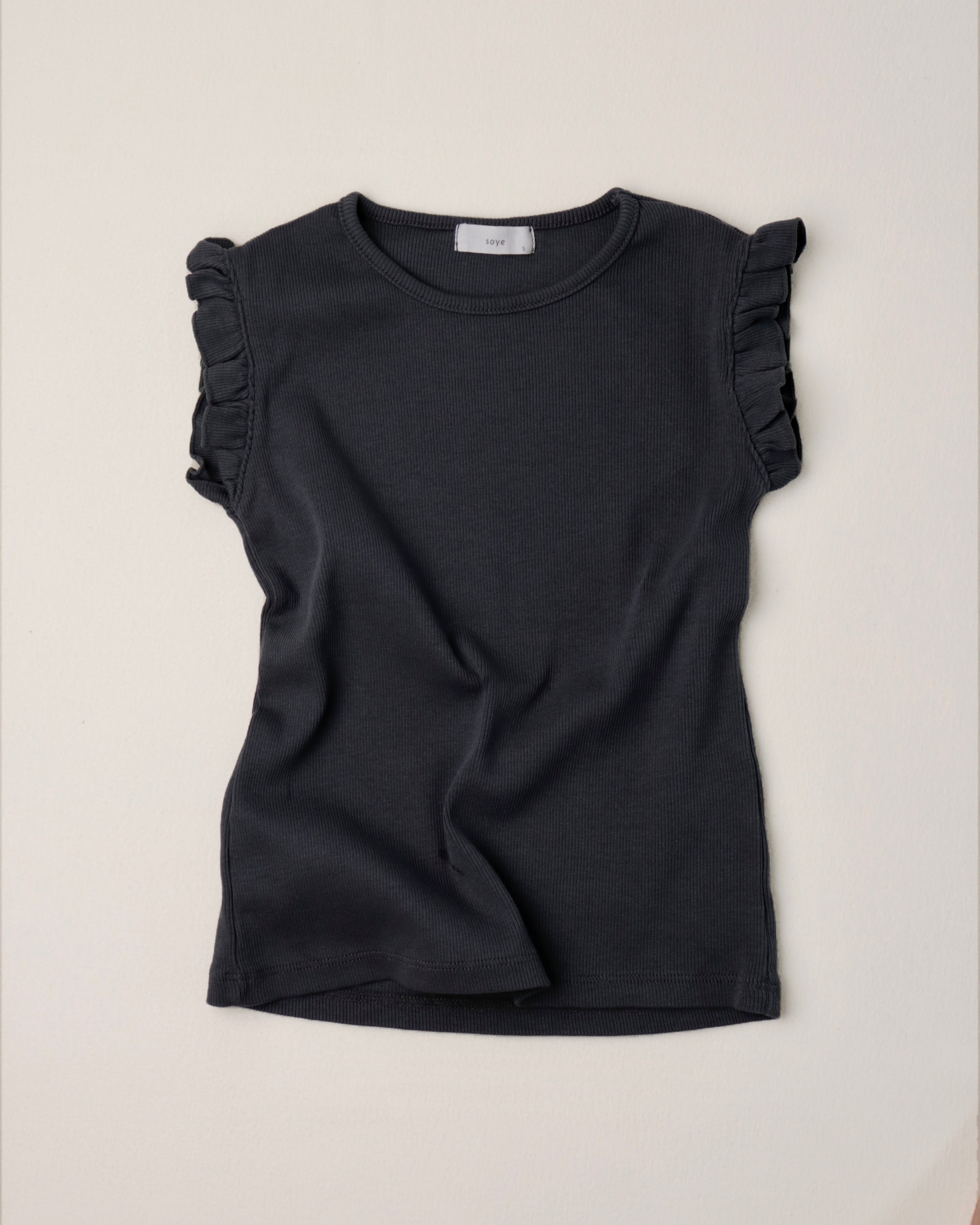 Soye Sleeveless Blouse (Ready Stock)