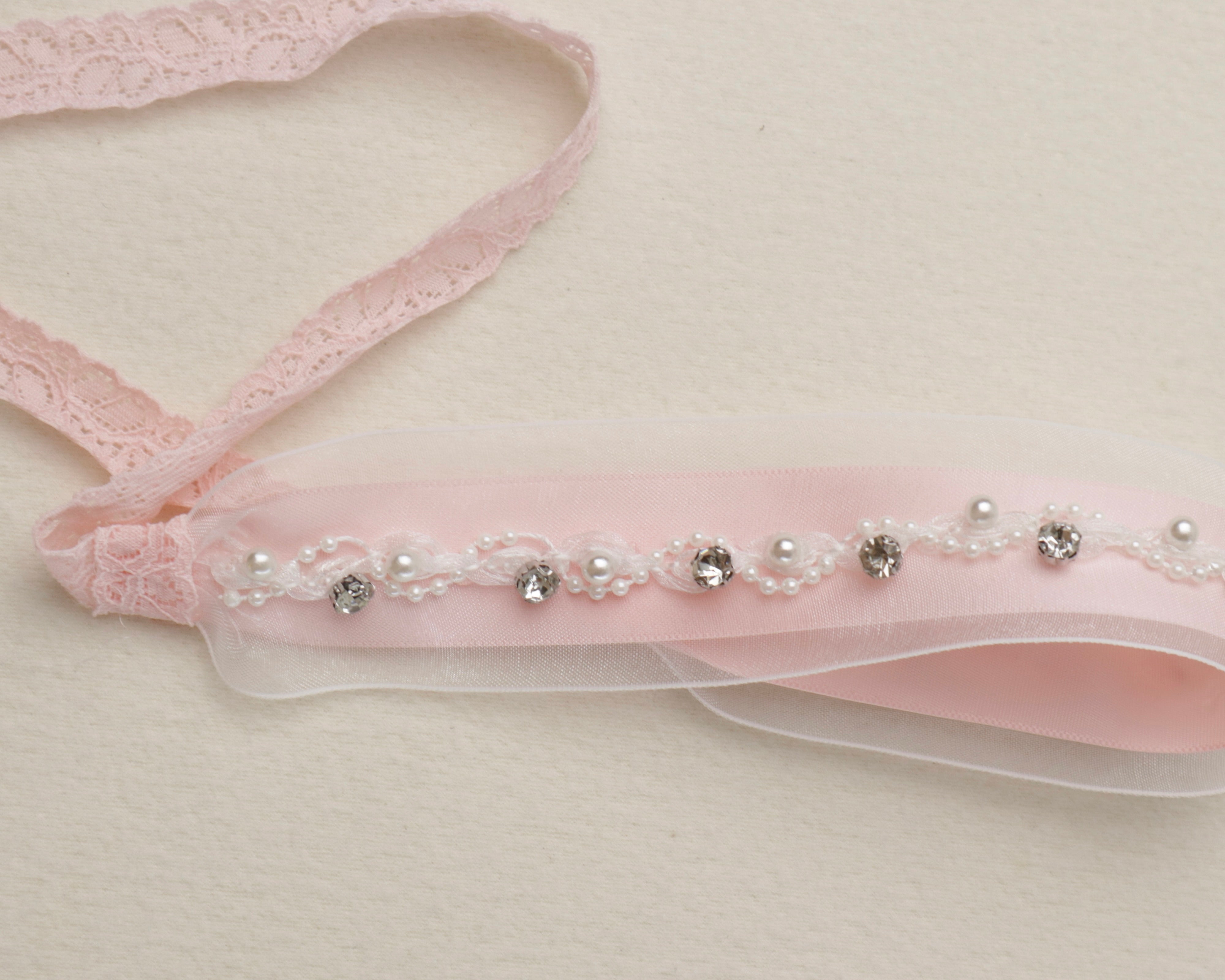Rozlyn Hairband (Ready Stock)