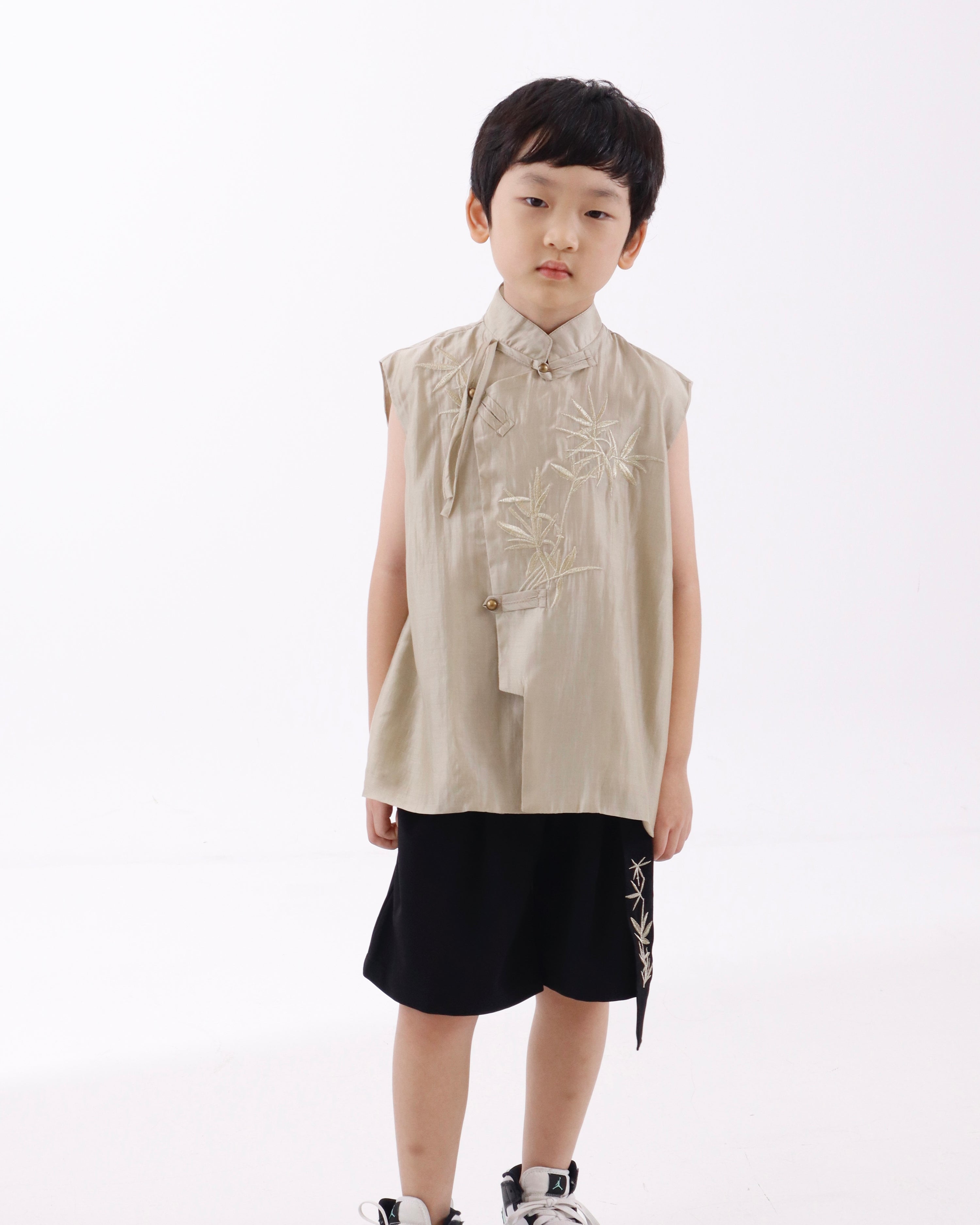 CNY- mandarin collar sleeveless style (Ready Stock)