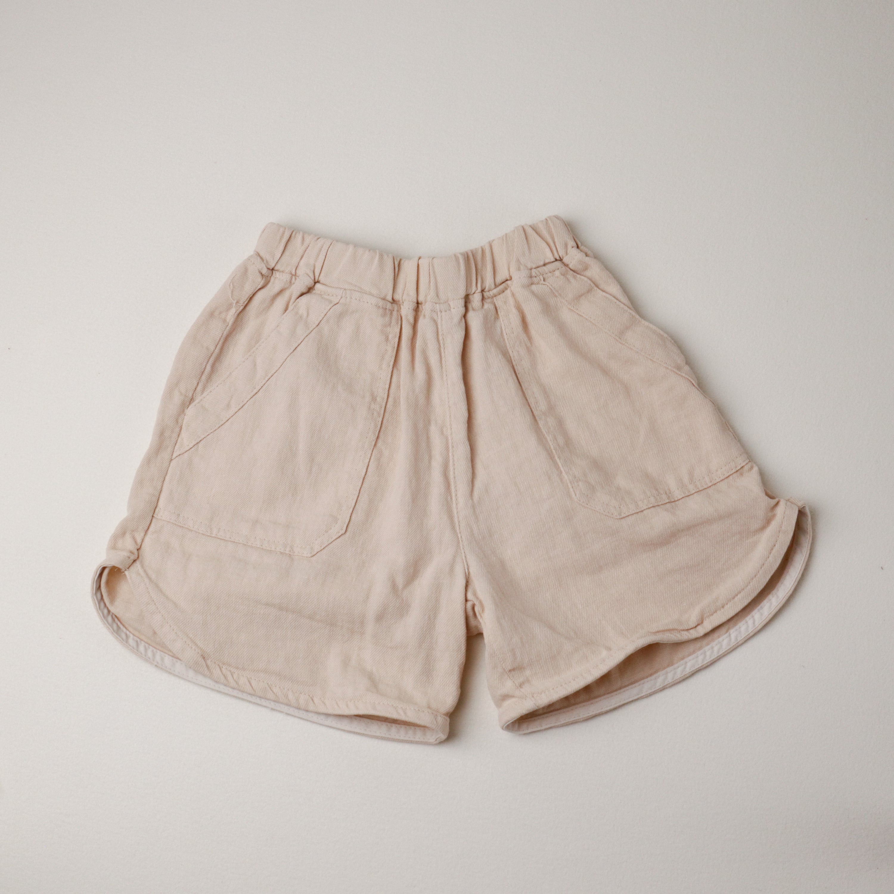 Anggo Shorts (Ready Stock )